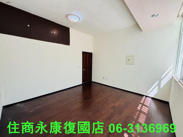 台南東區透天-1